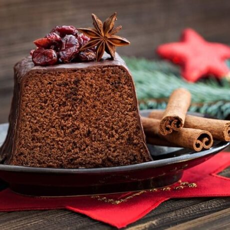 Božićni kolač s tamnom čokoladom