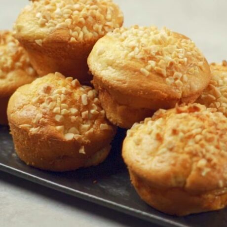 Muffini s jabukama, kiselim vrhnjem i cimetom